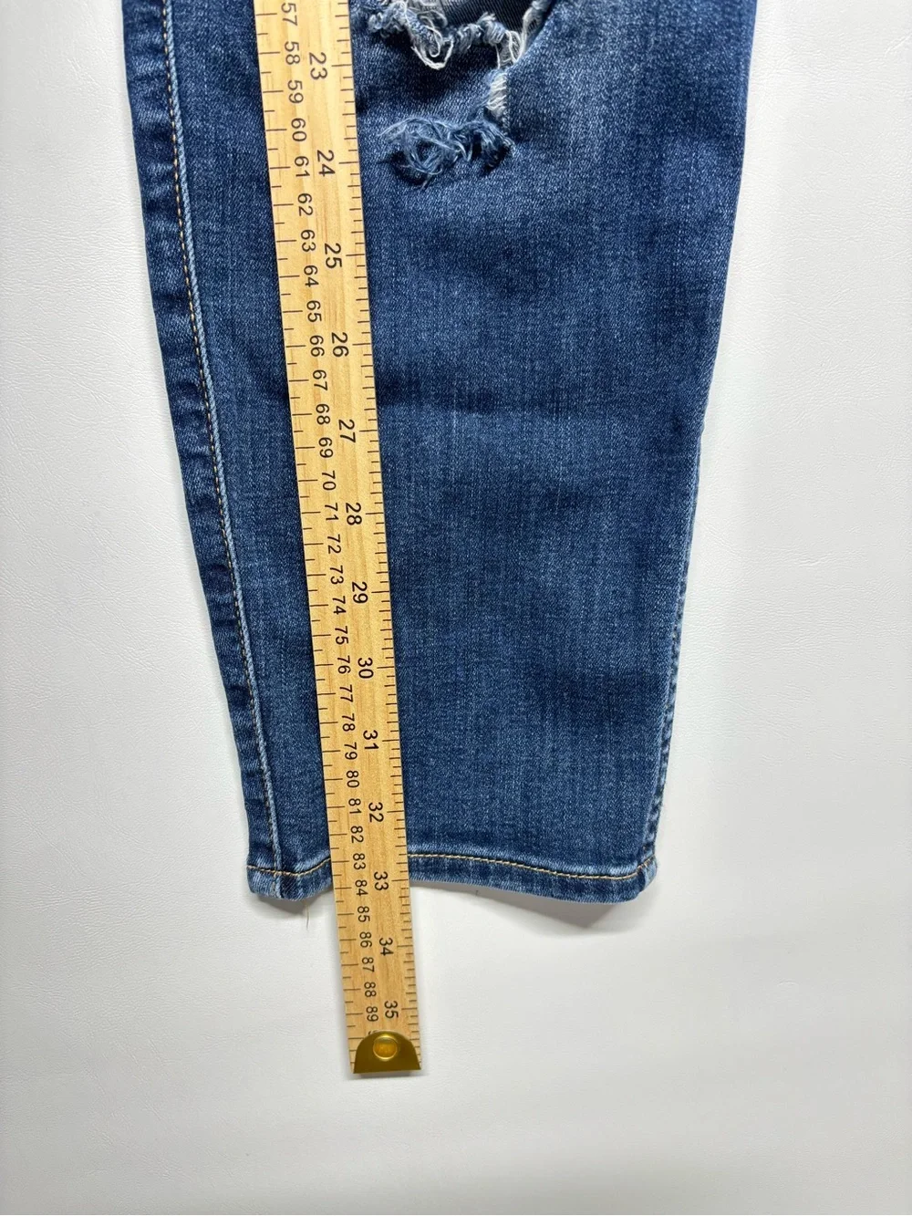 ✨Abercrombie Kids High-Rise Mini Mom Jeans Size 15/16 Short